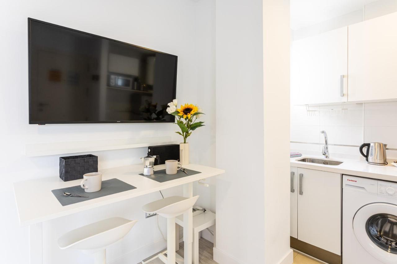 Holidays2Malaga Dos Aceras Apartment ภายนอก รูปภาพ