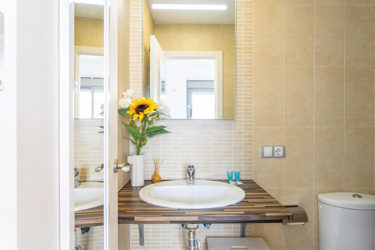 Holidays2Malaga Dos Aceras Apartment ภายนอก รูปภาพ